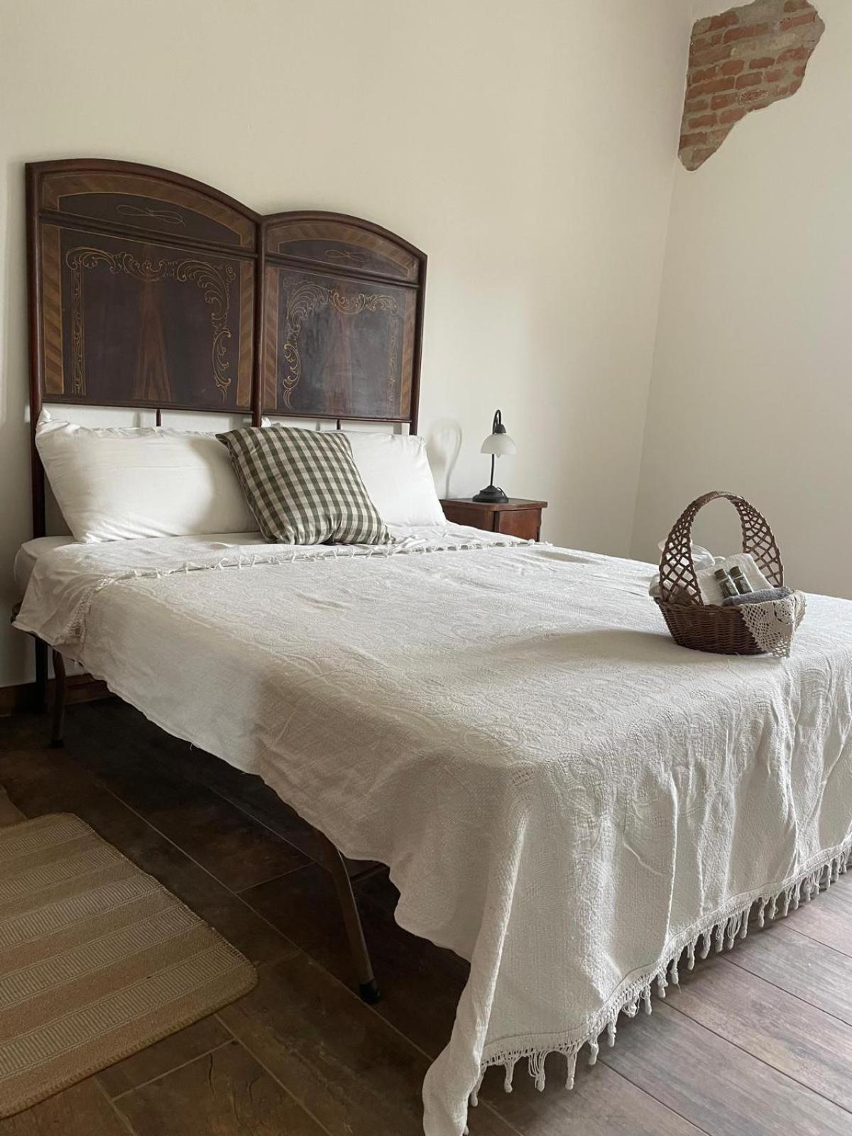 Tenuta Nissole Rocchetta Tanaro Bagian luar foto