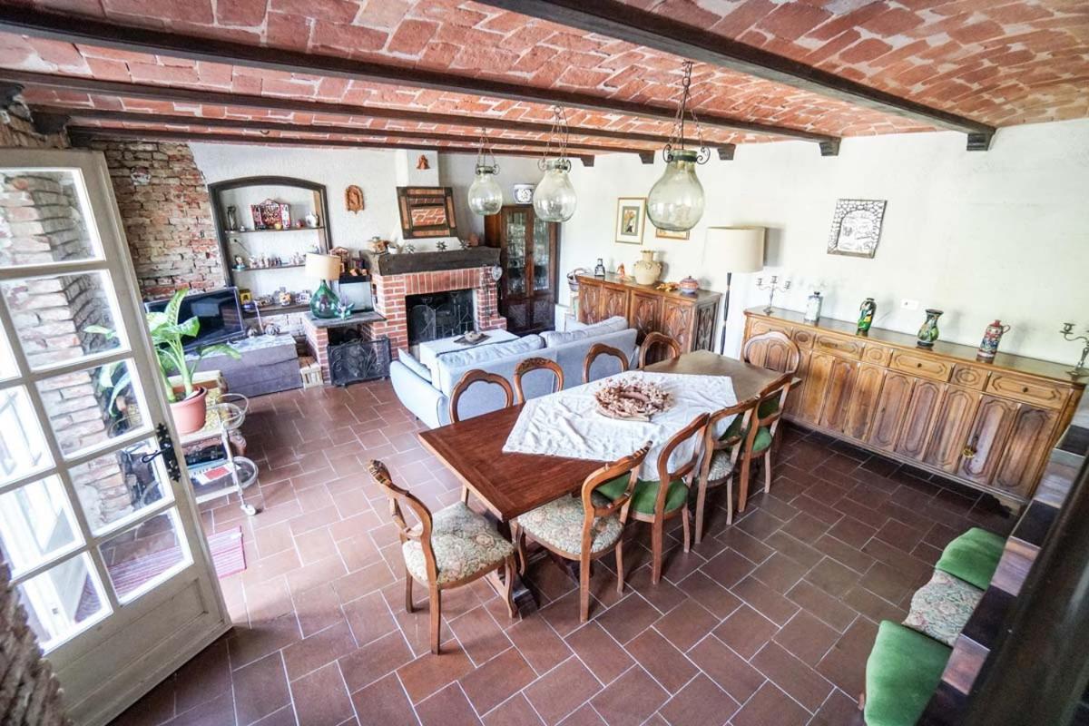 Tenuta Nissole Rocchetta Tanaro Bagian luar foto